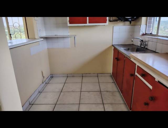 2 BEDROOM APARTMENT FOR SALE IN MALVERN